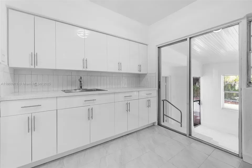 3 Bed 2 Bath Modern Contemporary Residence in Coral Gables, FL - 5