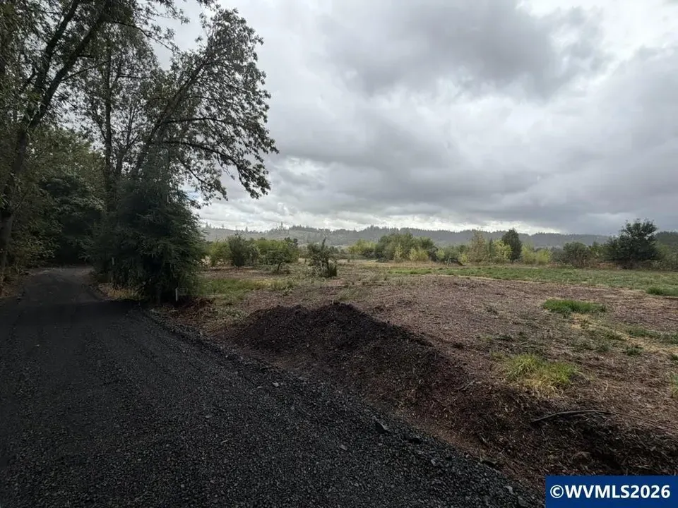 3 Bed 2 Bath Modern Contemporary Residence in Corvallis, OR - 4