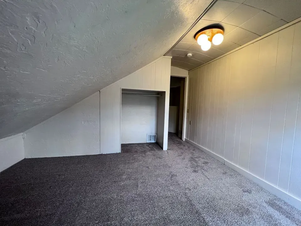 3 Bed 2 Bath Modern Contemporary Residence in Fairbanks, AK - 4