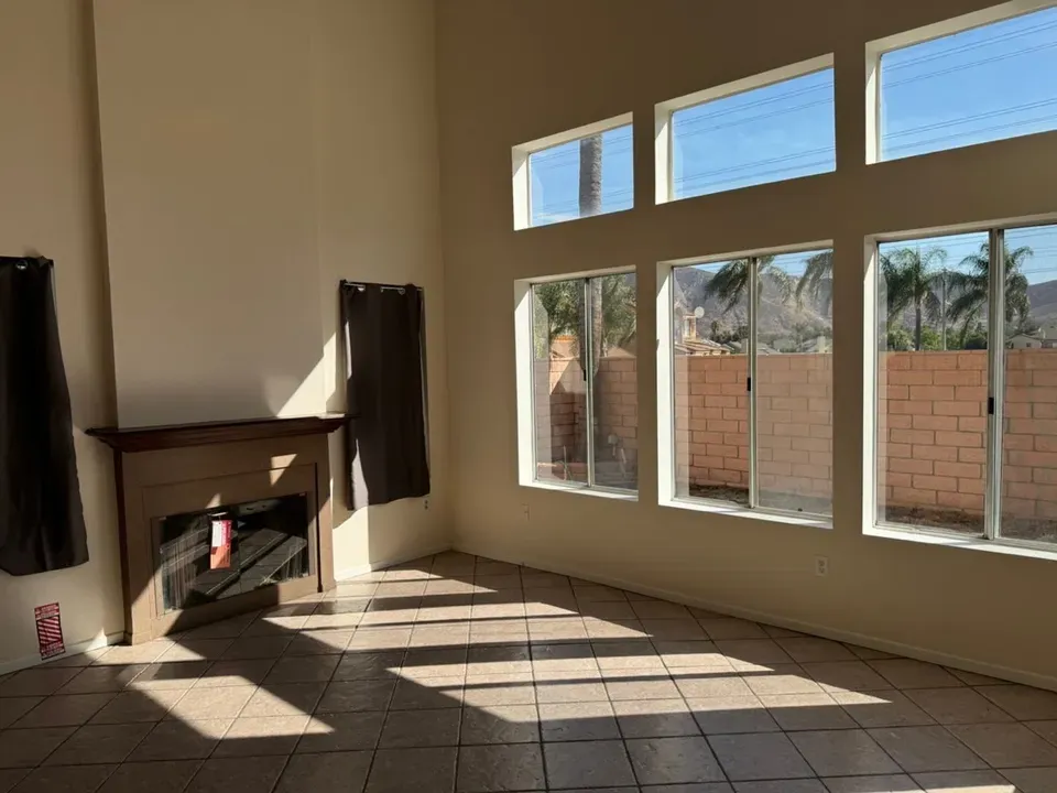 3 Bed 2 Bath Modern Contemporary Residence in Fontana, CA - 2