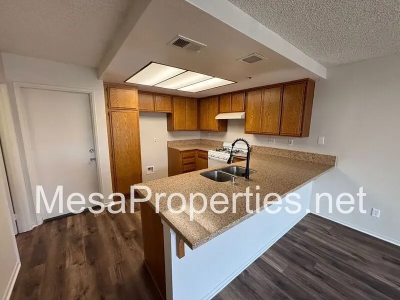 3 Bed 2 Bath Modern Contemporary Residence in Fontana, CA - 5