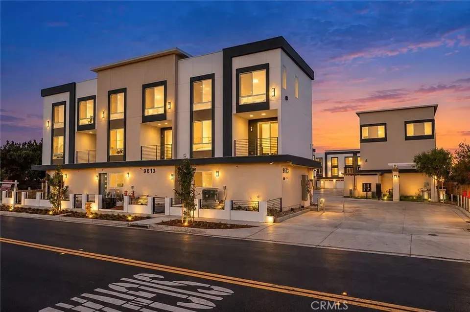 3 Bed 2 Bath Modern Contemporary Residence in Fontana, CA - 1