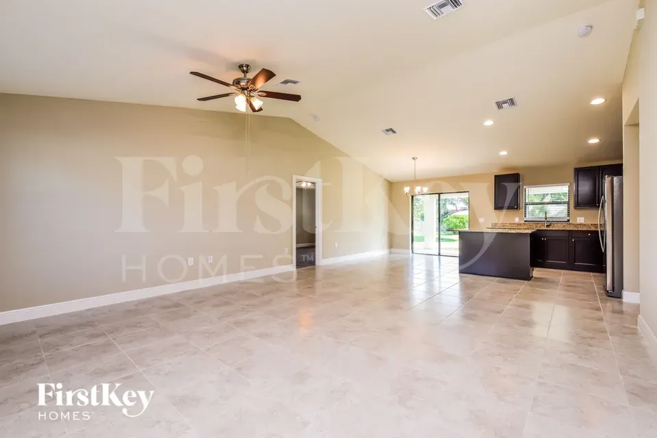 3 Bed 2 Bath Modern Contemporary Residence in Fort Myers, FL - 3