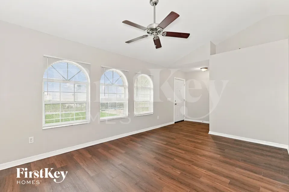 3 Bed 2 Bath Modern Contemporary Residence in Fort Myers, FL - 3