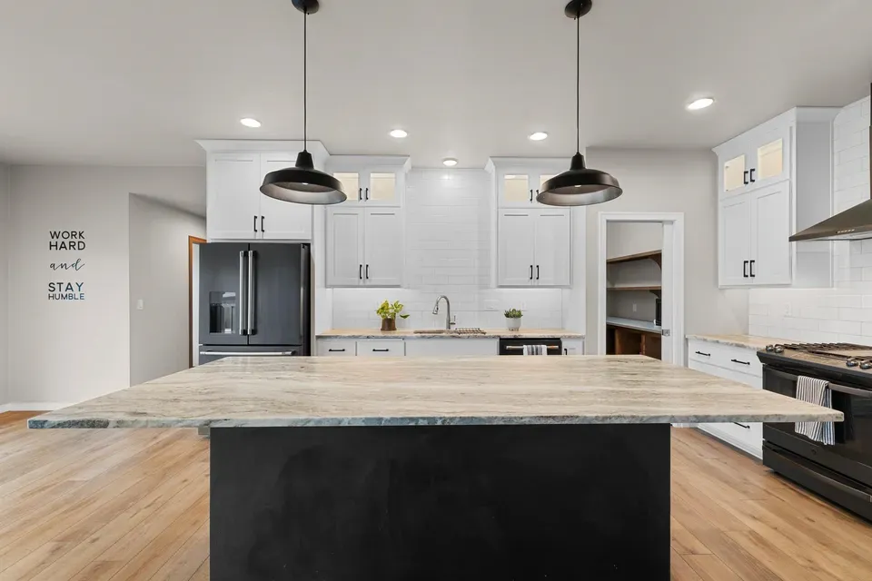 3 Bed 2 Bath Modern Contemporary Residence in Green Bay, WI - 5