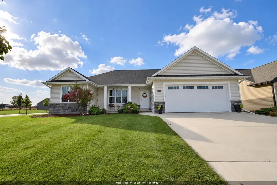 3 Bed 2 Bath Modern Contemporary Residence in Green Bay, WI - 1