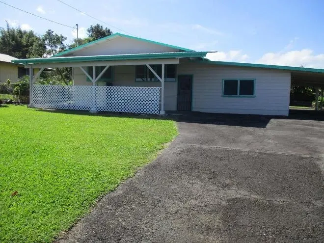 3 Bed 2 Bath Modern Contemporary Residence in Hilo, HI