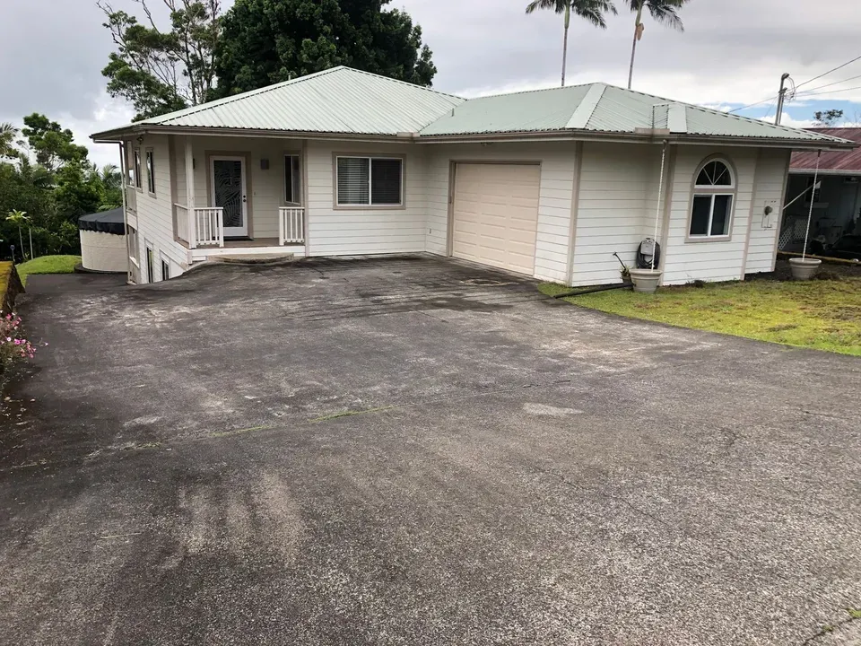 3 Bed 2 Bath Modern Contemporary Residence in Hilo, HI