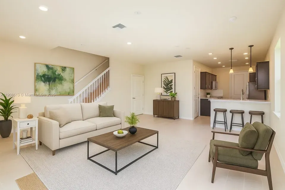 3 Bed 2 Bath Modern Contemporary Residence in Hollywood, FL - 4