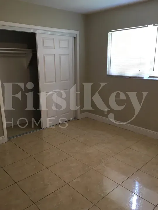 3 Bed 2 Bath Modern Contemporary Residence in Hollywood, FL - 2