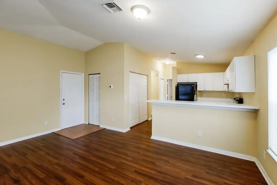 3 Bed 2 Bath Modern Contemporary Residence in Hollywood, FL - 3