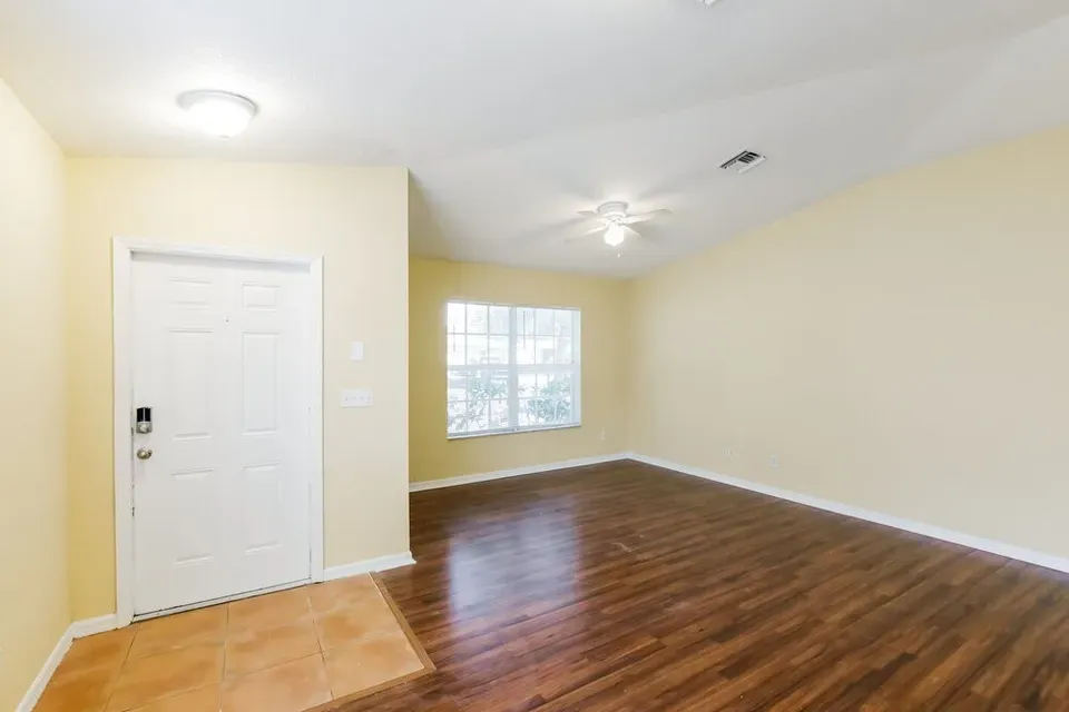 3 Bed 2 Bath Modern Contemporary Residence in Hollywood, FL - 4