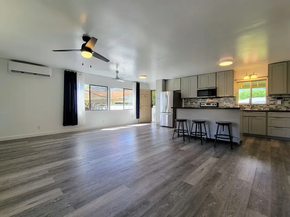3 Bed 2 Bath Modern Contemporary Residence in Honolulu, HI - 4