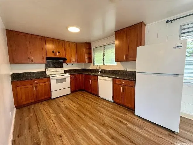 3 Bed 2 Bath Modern Contemporary Residence in Honolulu, HI - 2