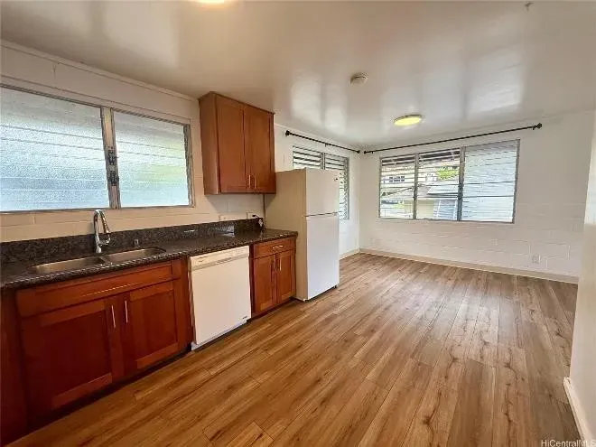 3 Bed 2 Bath Modern Contemporary Residence in Honolulu, HI - 3