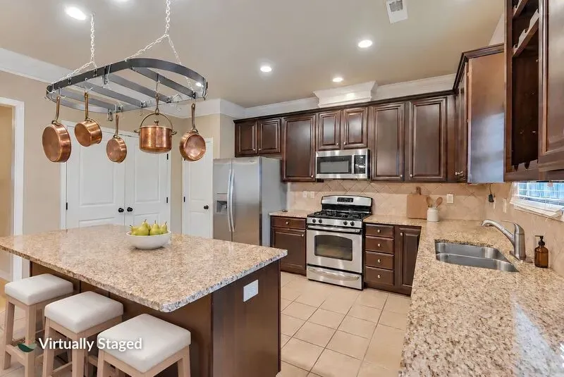 3 Bed 2 Bath Modern Contemporary Residence in Huntsville, AL - 5