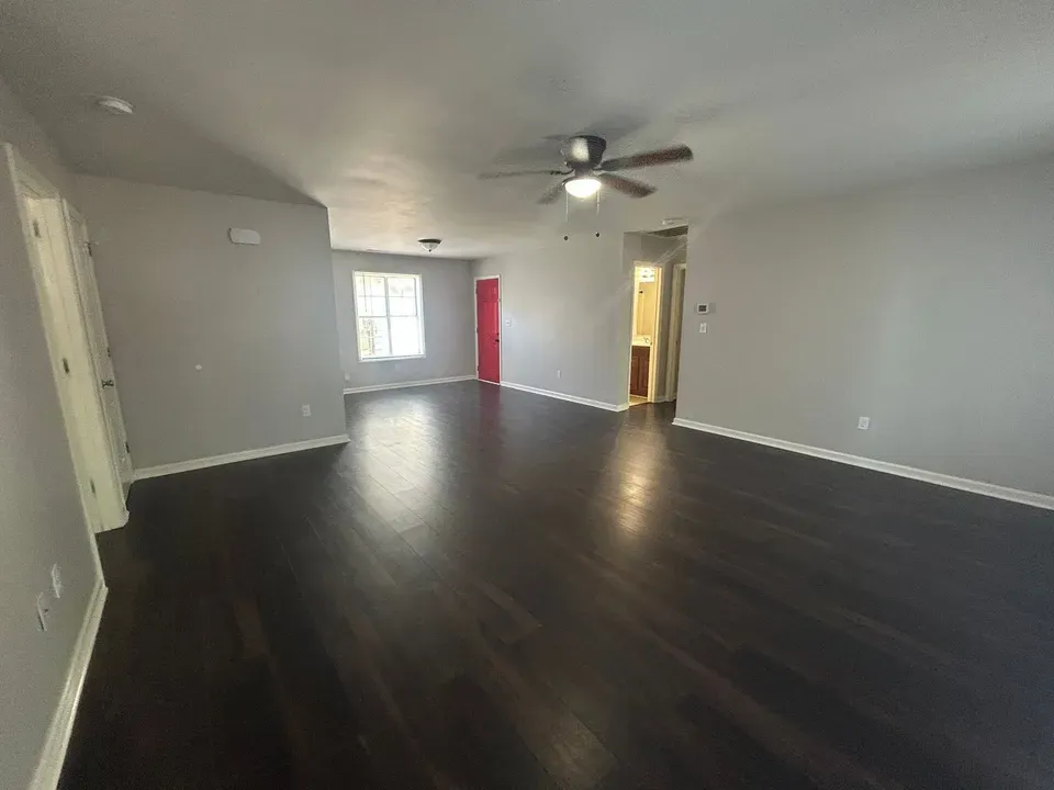 3 Bed 2 Bath Modern Contemporary Residence in Huntsville, AL - 4