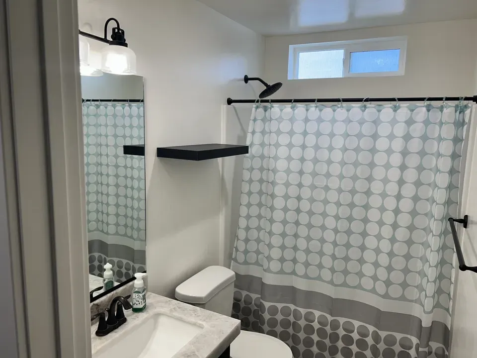 3 Bed 2 Bath Modern Contemporary Residence in Idaho Falls, ID - 5