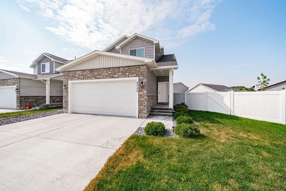 3 Bed 2 Bath Modern Contemporary Residence in Idaho Falls, ID
