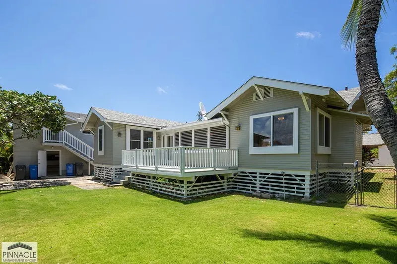 3 Bed 2 Bath Modern Contemporary Residence in Kailua, HI