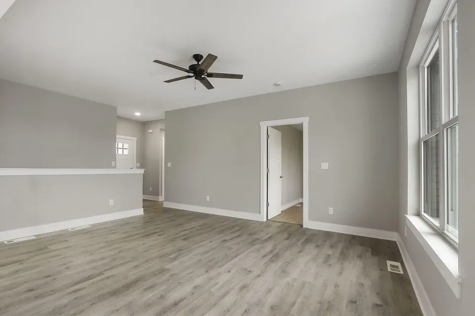 3 Bed 2 Bath Modern Contemporary Residence in Kenosha, WI - 4