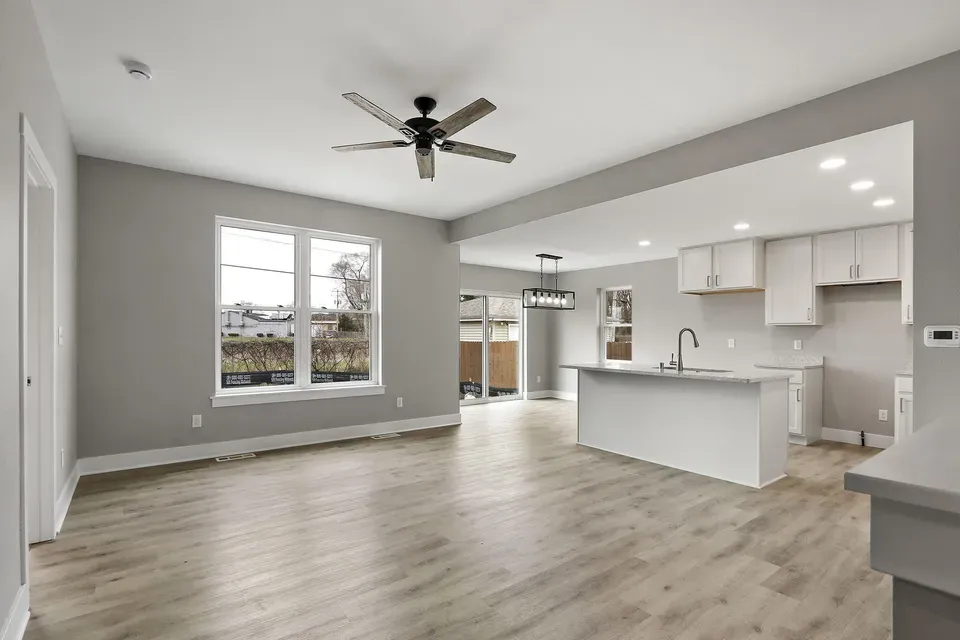 3 Bed 2 Bath Modern Contemporary Residence in Kenosha, WI - 5