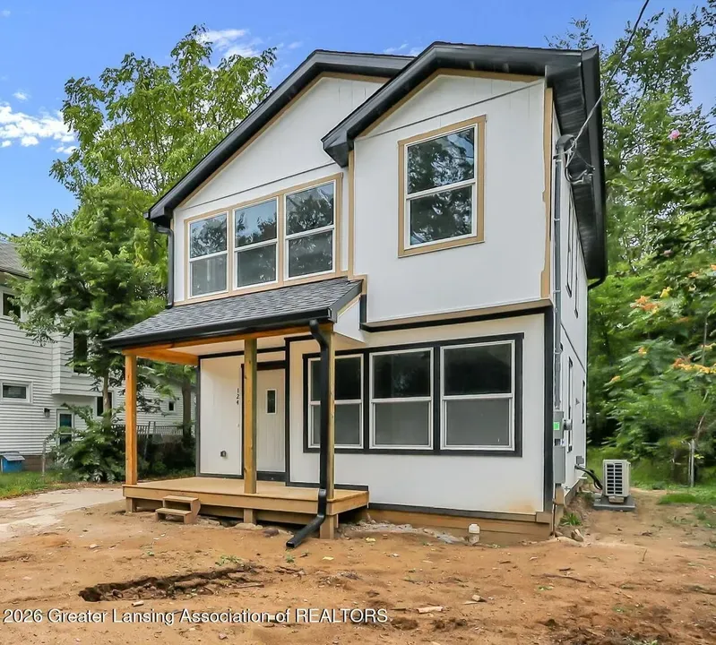 3 Bed 2 Bath Modern Contemporary Residence in Lansing, MI - 2