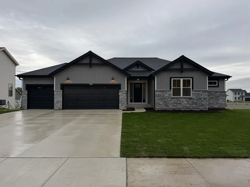 3 Bed 2 Bath Modern Contemporary Residence in Madison, WI - 1