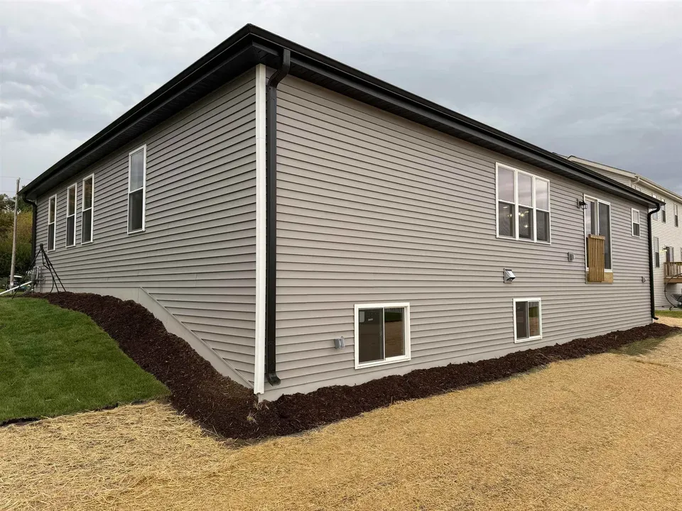3 Bed 2 Bath Modern Contemporary Residence in Madison, WI - 4