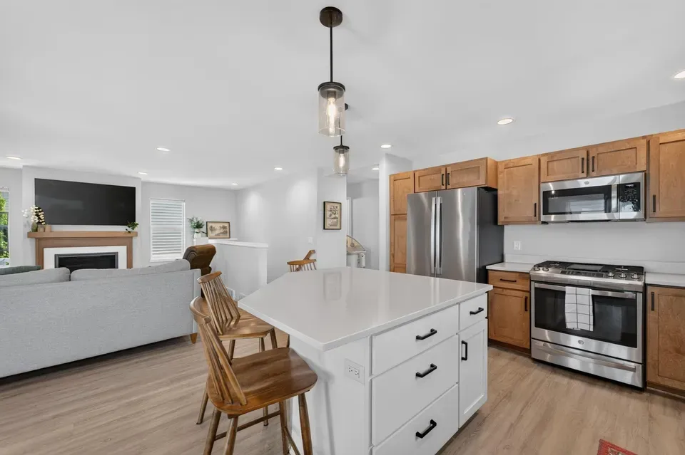 3 Bed 2 Bath Modern Contemporary Residence in Madison, WI - 5
