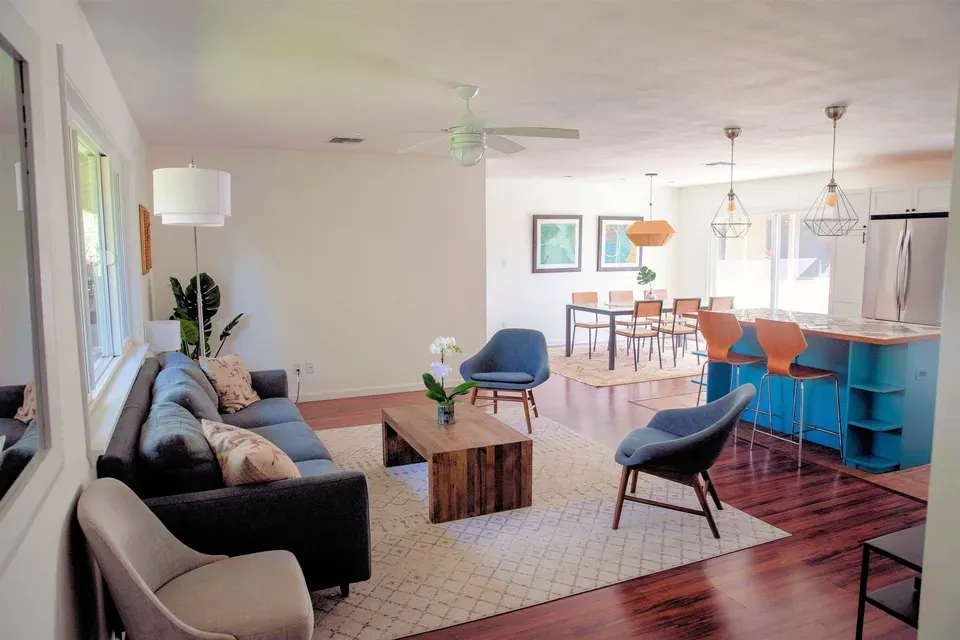 3 Bed 2 Bath Modern Contemporary Residence in Maui, HI