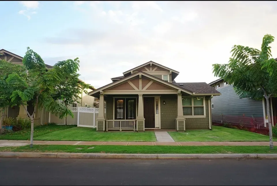3 Bed 2 Bath Modern Contemporary Residence in Maui, HI