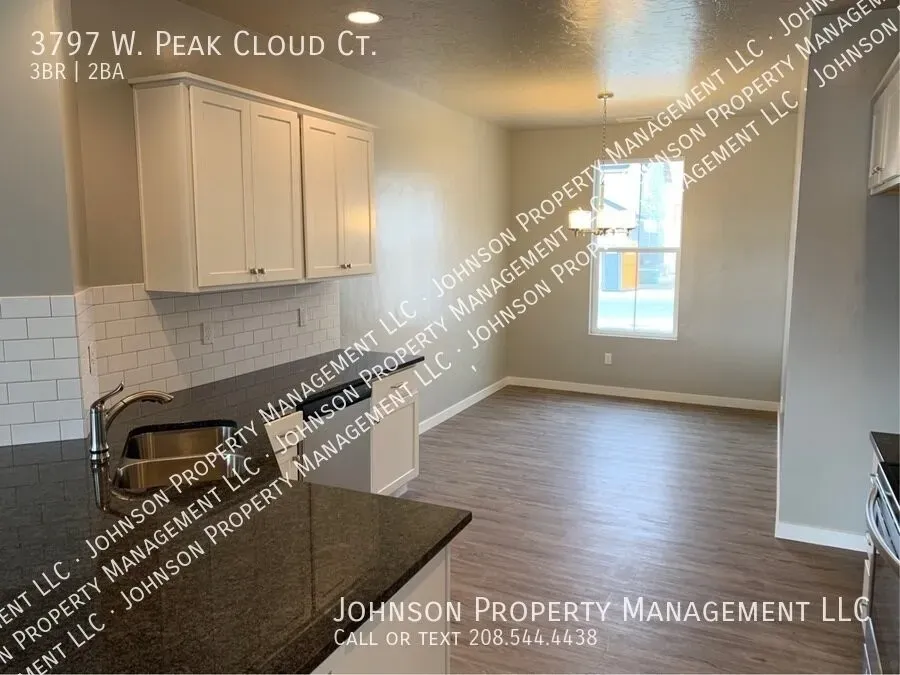 3 Bed 2 Bath Modern Contemporary Residence in Meridian, ID - 2