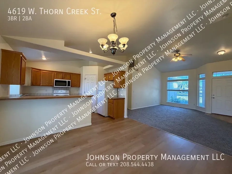 3 Bed 2 Bath Modern Contemporary Residence in Meridian, ID - 2