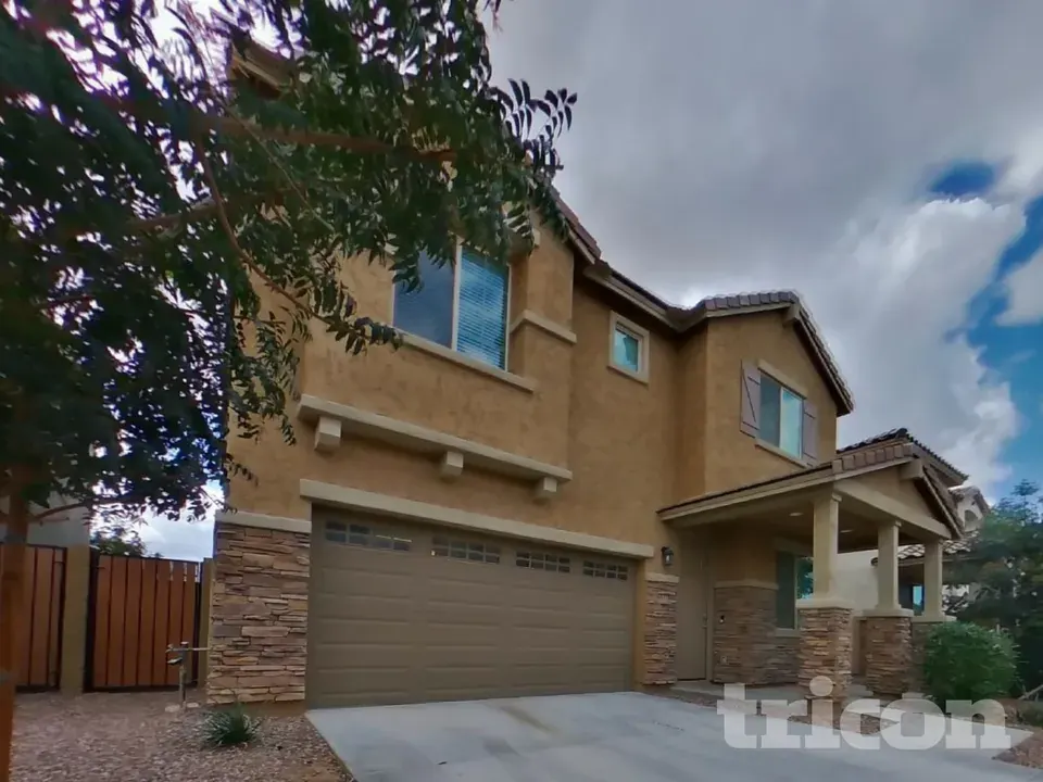 3 Bed 2 Bath Modern Contemporary Residence in Mesa, AZ