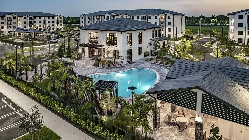 3 Bed 2 Bath Modern Contemporary Residence in Miami, FL - 1