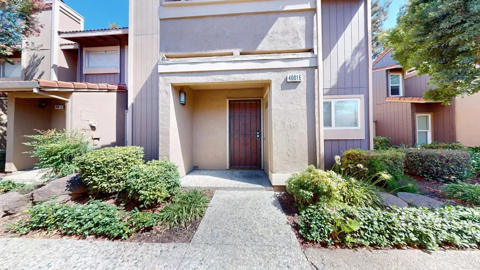 3 Bed 2 Bath Modern Contemporary Residence in Modesto, CA