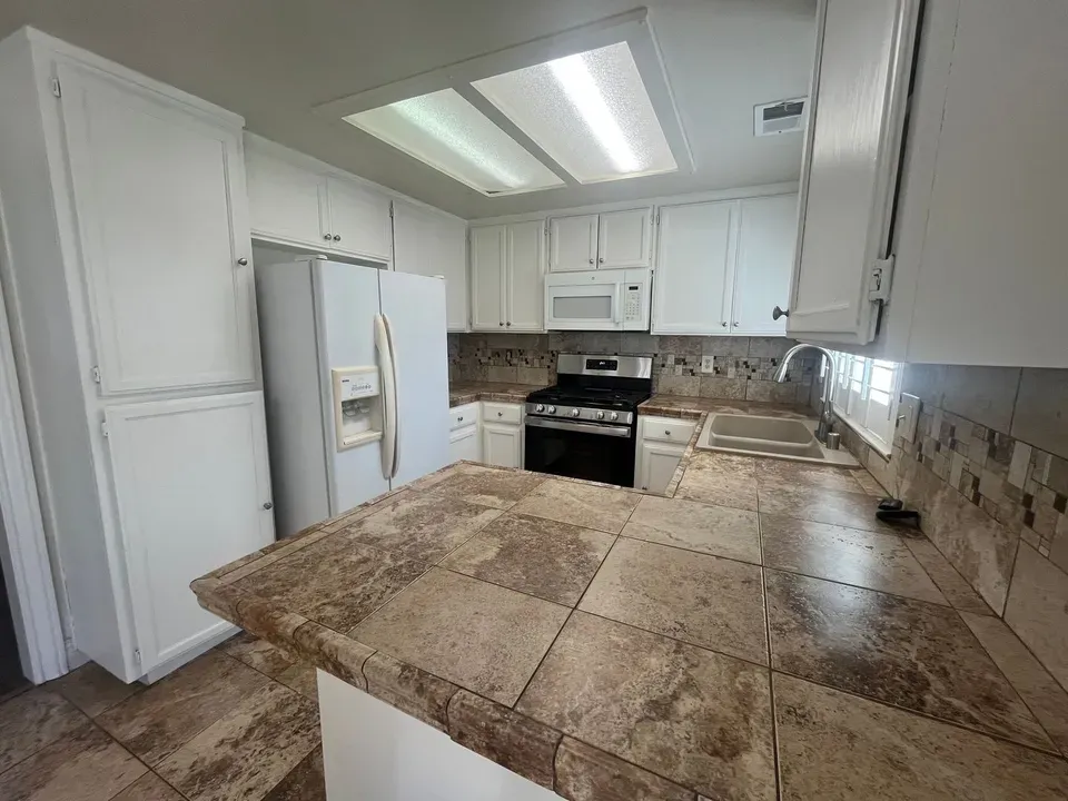 3 Bed 2 Bath Modern Contemporary Residence in Modesto, CA - 3
