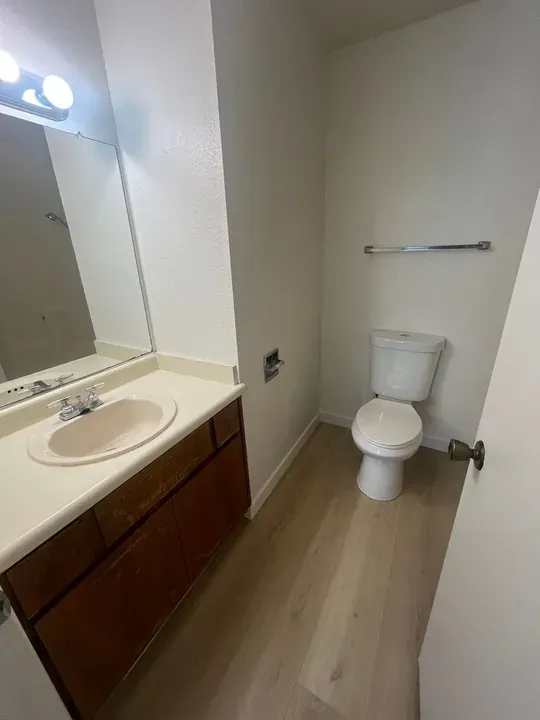 3 Bed 2 Bath Modern Contemporary Residence in Modesto, CA - 4