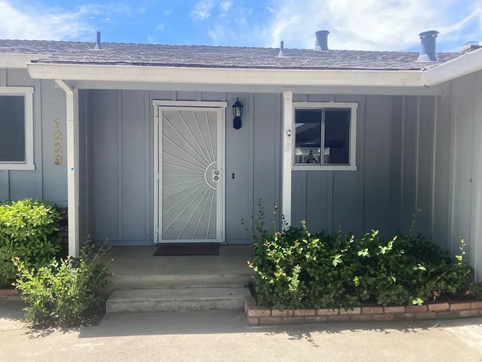 3 Bed 2 Bath Modern Contemporary Residence in Modesto, CA - 2