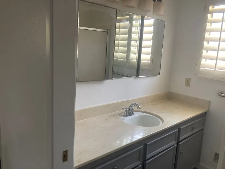 3 Bed 2 Bath Modern Contemporary Residence in Modesto, CA - 5