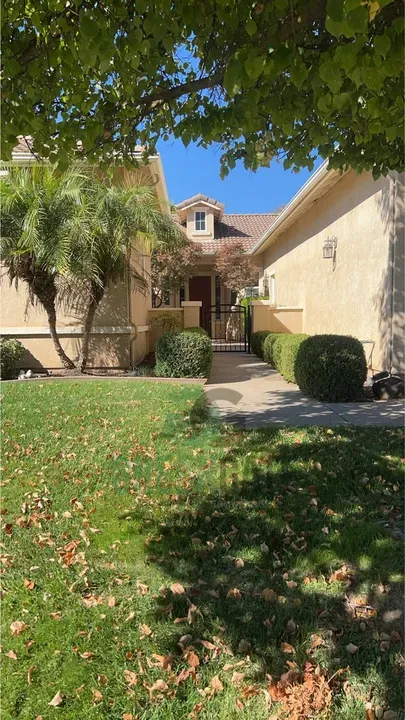 3 Bed 2 Bath Modern Contemporary Residence in Modesto, CA - 1