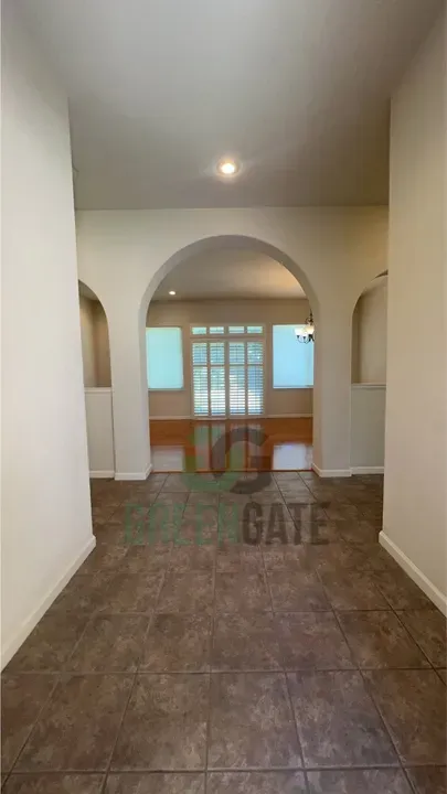 3 Bed 2 Bath Modern Contemporary Residence in Modesto, CA - 5
