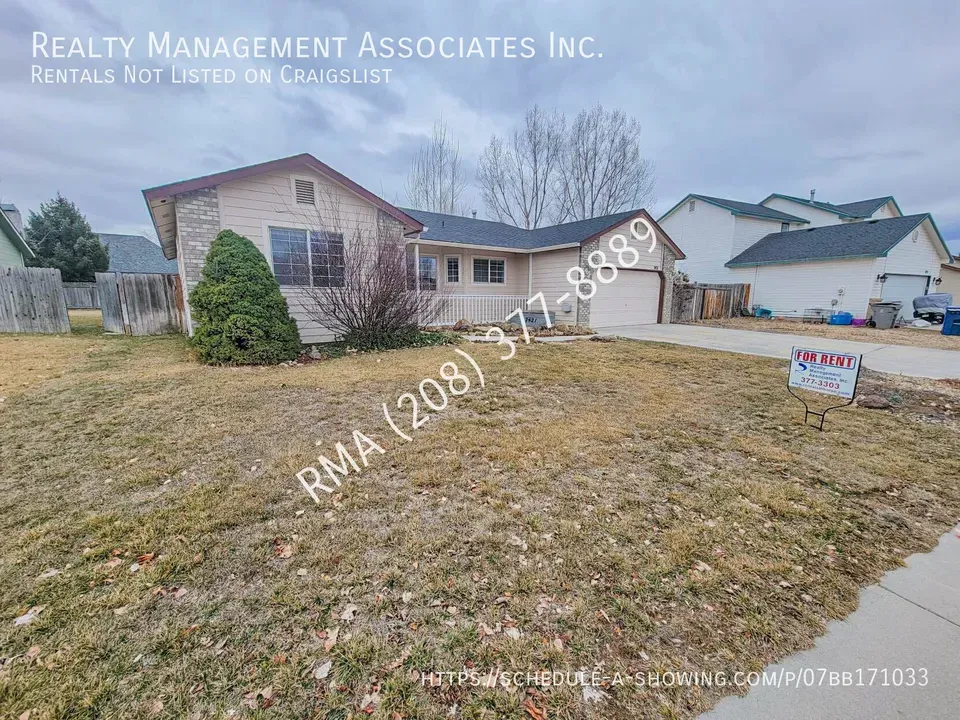 3 Bed 2 Bath Modern Contemporary Residence in Nampa, ID - 3