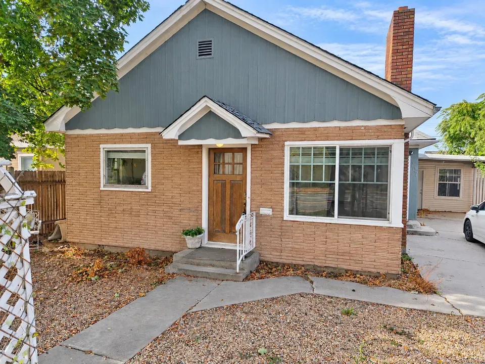 3 Bed 2 Bath Modern Contemporary Residence in Nampa, ID - 1