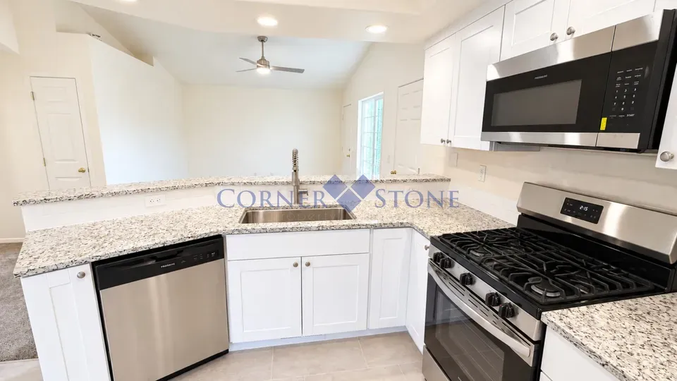 3 Bed 2 Bath Modern Contemporary Residence in Nampa, ID - 4
