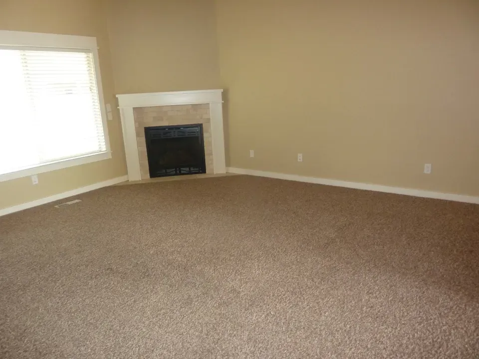 3 Bed 2 Bath Modern Contemporary Residence in Nampa, ID - 2