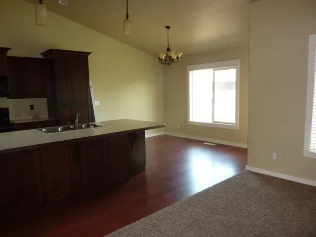 3 Bed 2 Bath Modern Contemporary Residence in Nampa, ID - 4