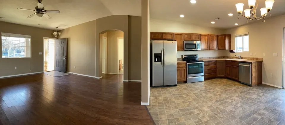 3 Bed 2 Bath Modern Contemporary Residence in Nampa, ID - 4