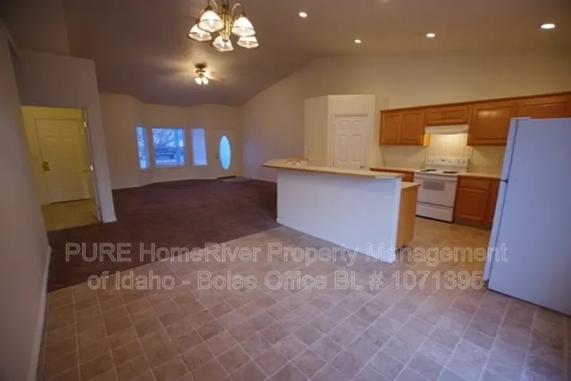 3 Bed 2 Bath Modern Contemporary Residence in Nampa, ID - 4